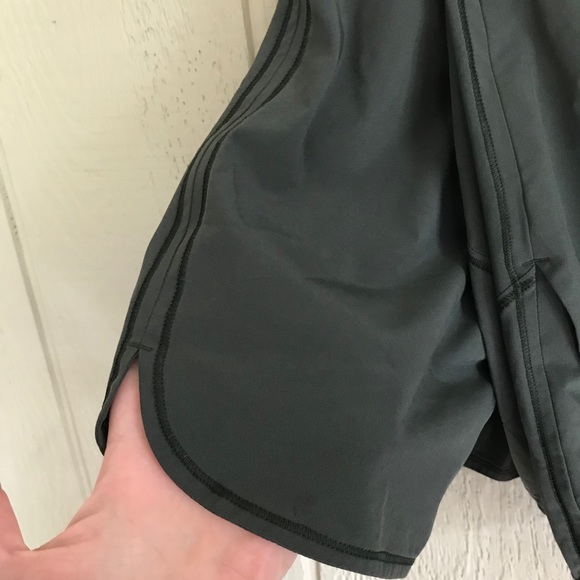 Lululemon Army Green Pants size 8 - Picture 4 of 4